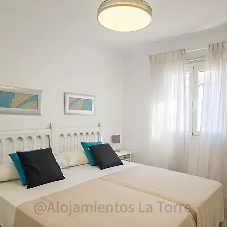 Casa Familiar Pueblo Rocio - La Torre *